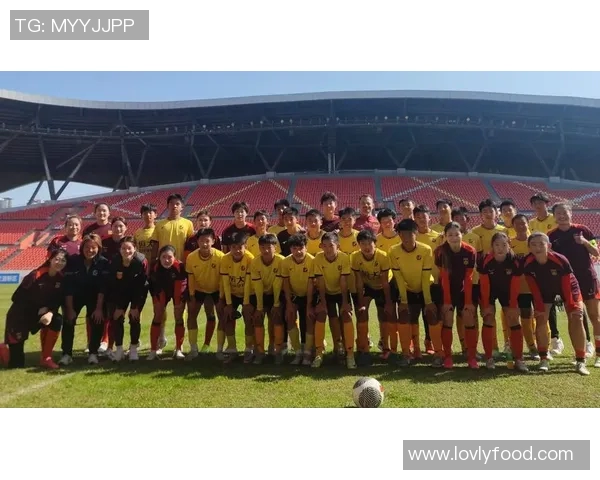 中国U15女足迎战日本队力争在国际赛场上展现青春风采