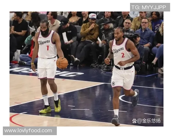 2015年季后赛西部首轮快船与马刺激战回顾及精彩瞬间分析